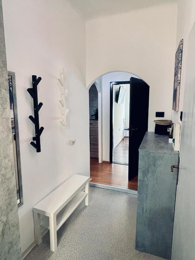 Apartman Three Queens リエカ エクステリア 写真