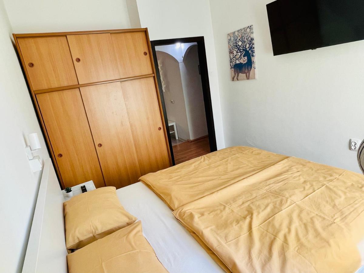 Apartman Three Queens リエカ エクステリア 写真
