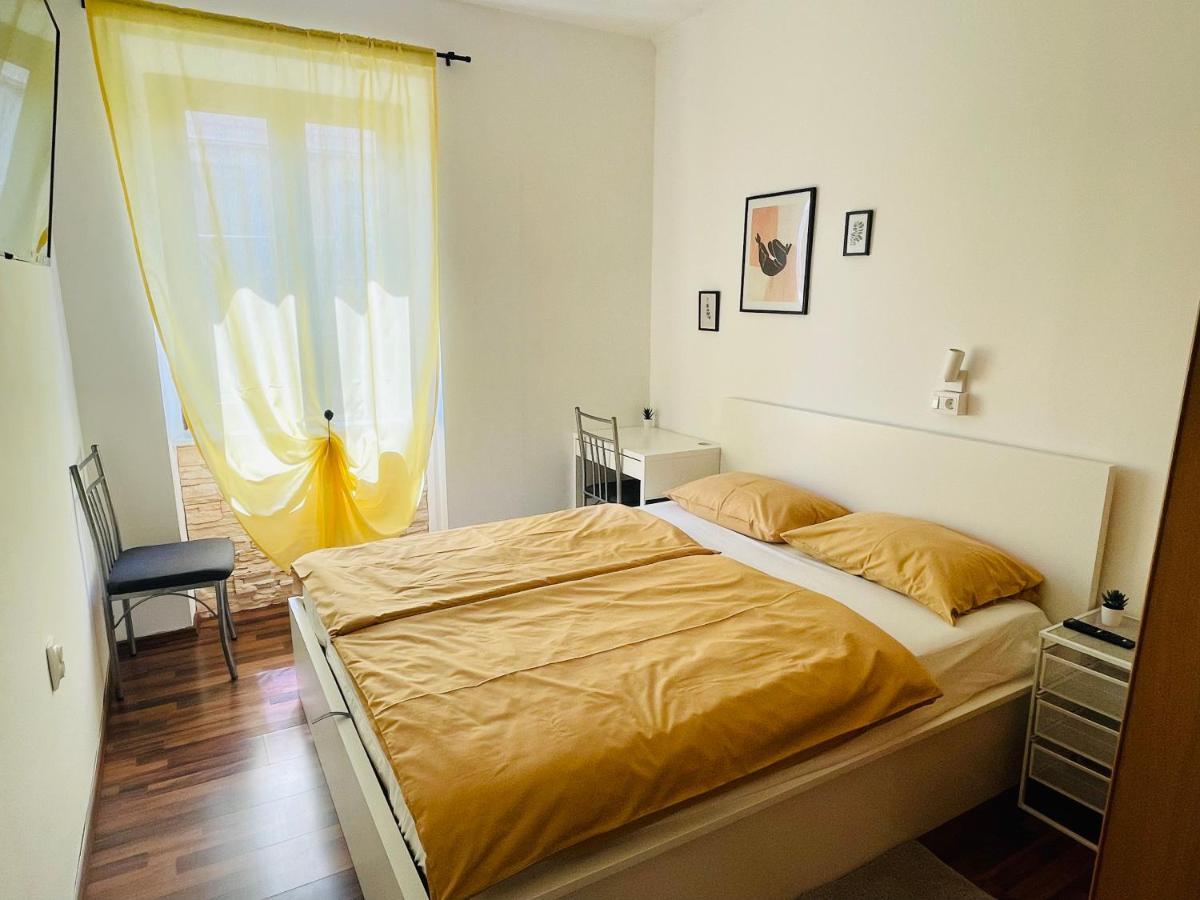 Apartman Three Queens リエカ エクステリア 写真